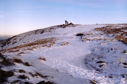 Nearing Harter Fell summit (snow)